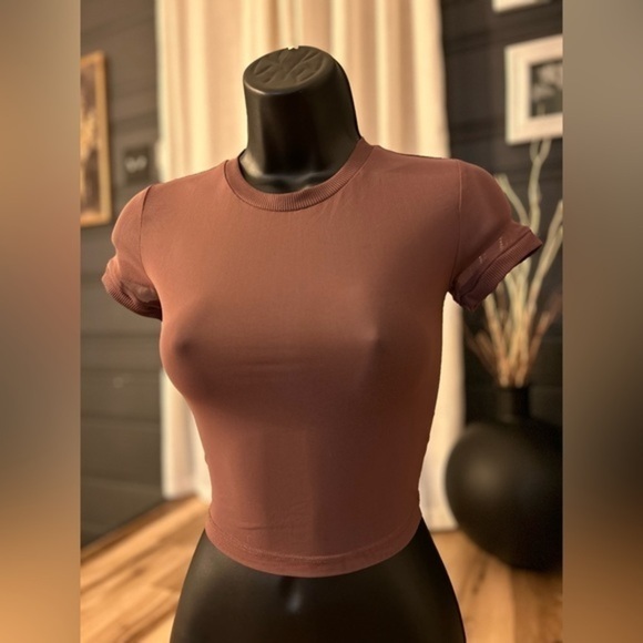 Forever 21, short sleeve, see through crop top, size S - Picture 2 of 5